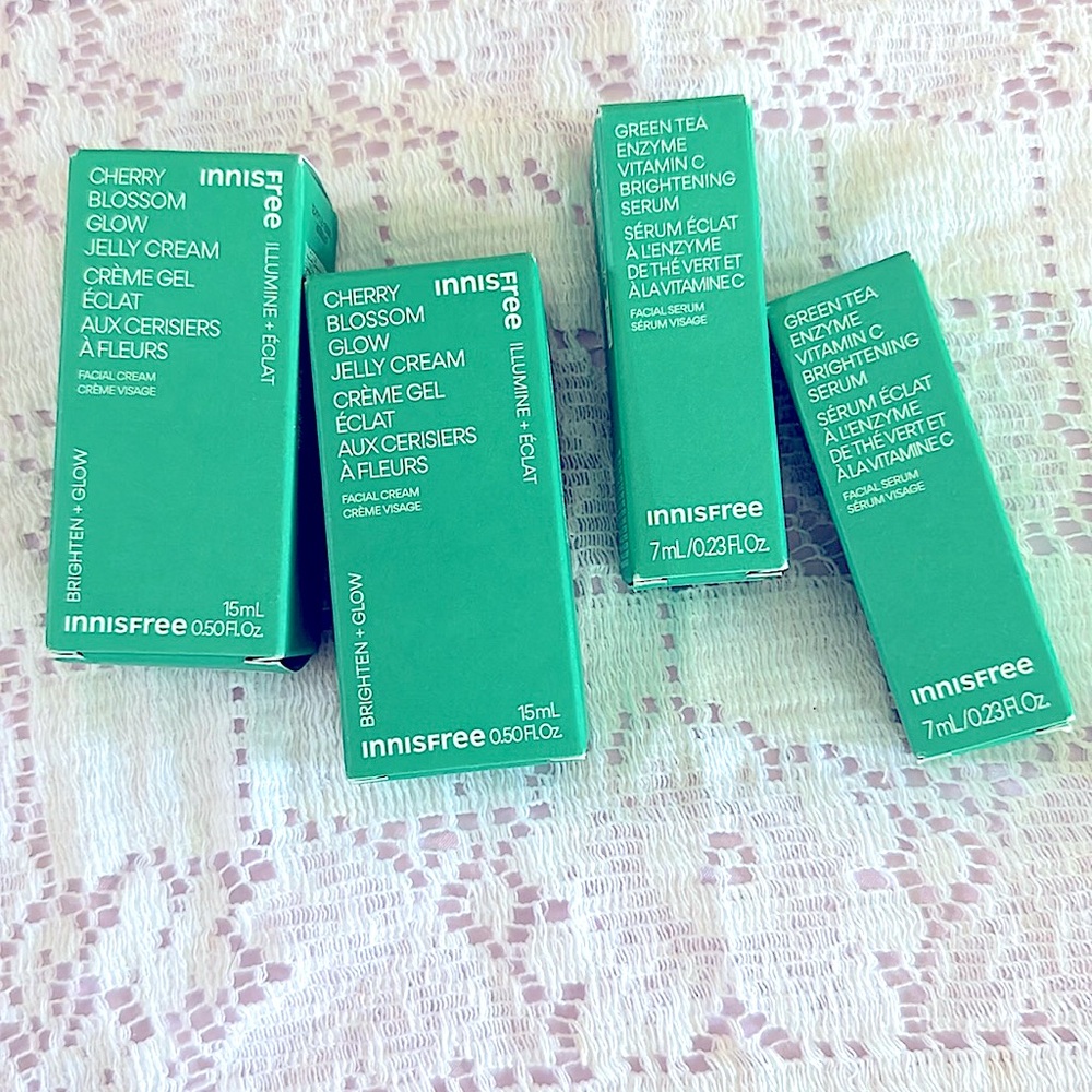 NIB: Innisfree 4pc Skincare Bundle Cherry Blossom Glow Jelly Cream+Green Tea Set